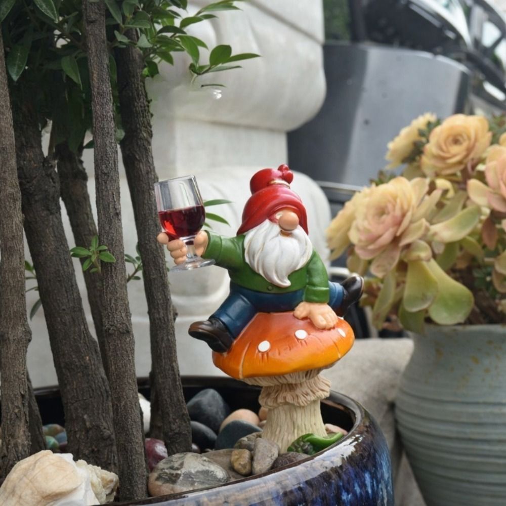Nuova Statua di Gnomo da Giard - Embroidery Garden recensione e prezzo
