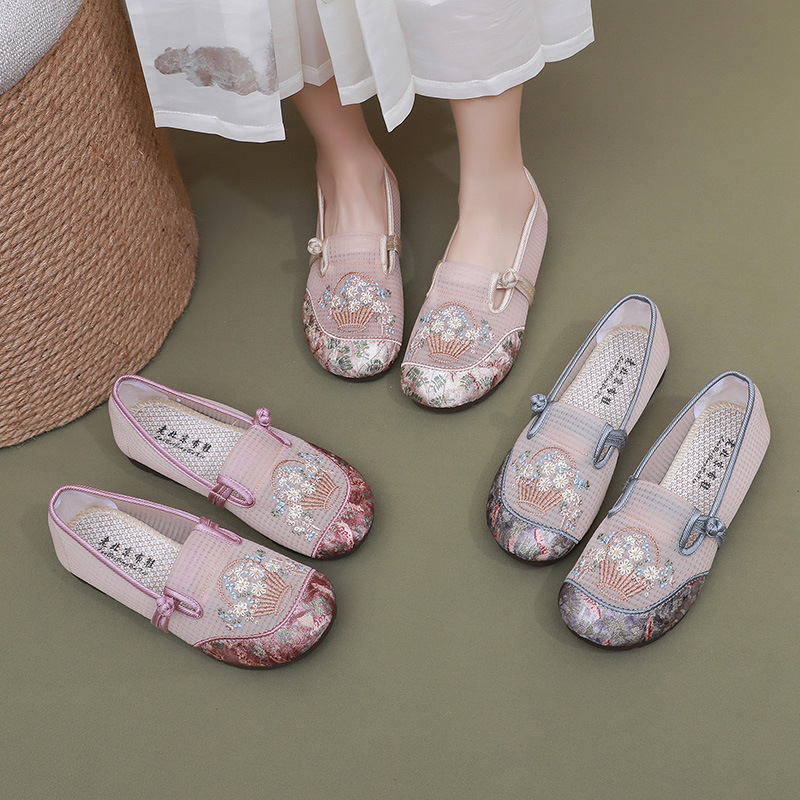 Scarpe basse ricamate in stile - Embroidery Shoes recensione e prezzo