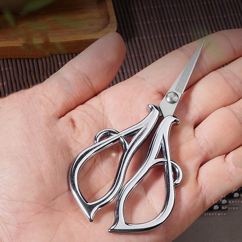 Forbici da sarto con foglie d' - Embroidery Scissors Small recensione e prezzo