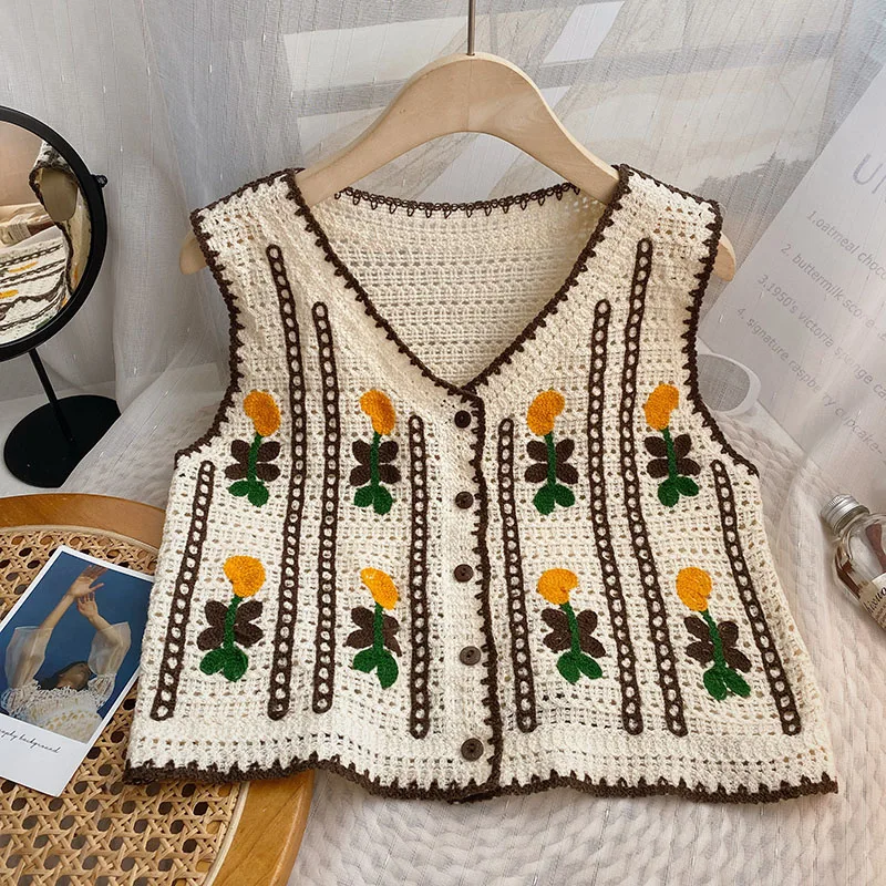 Gilet in maglia all'uncinetto  - Embroidery Vest recensione e prezzo
