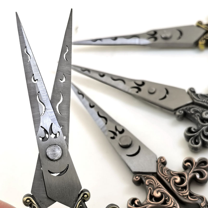 Forbici intagliate in stile vi - Embroidery Scissors Small recensione e prezzo